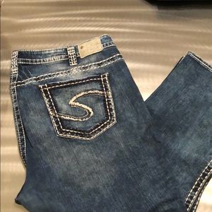 Silver Jeans denim capris